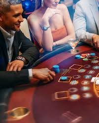 Kartu fitur bajutogel dengan ikon keamanan